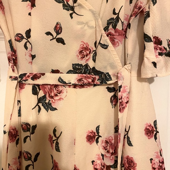 Floral romper - Picture 3 of 3